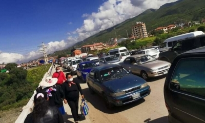  Bloquean túnel de El Abra y avenida por queja contra el Alcalde; Policía prevé intervención.