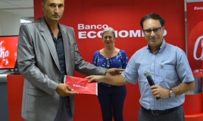  Carlos Paz Gutierrez (Ganador) y Sergio Asbum (Gerente General)/Foto. XX