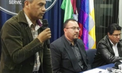 Bonifaz, es acusado de panfletear en contra del Ministro/Foto. RRSS