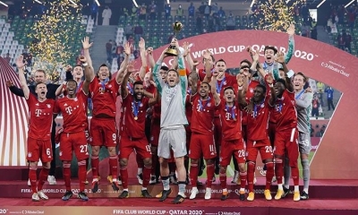 El equipo de Bayern Munich festeja el título del Mundial de Clubes. | @FCBayern