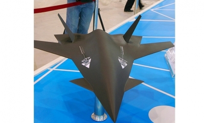 Prototipo del dron furtivo de China conocido como Espada Oscura. Foto: RRSS