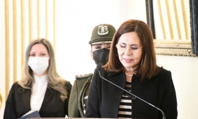 La Canciller del Estado, Karen Longaric