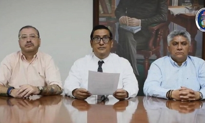 Exlíder cívico Rómulo Calvo, vicerrector de la UAGRM, Reinerio Vargas, abogado constitucionalista José Luis Santistevan