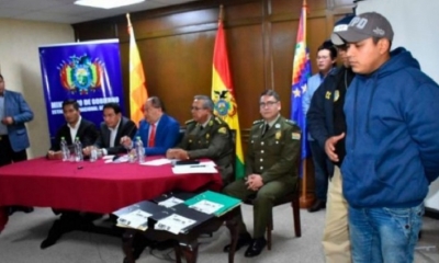 Autoridades cuando presentaron a Cristián Casanova. Foto: Min. Gobierno