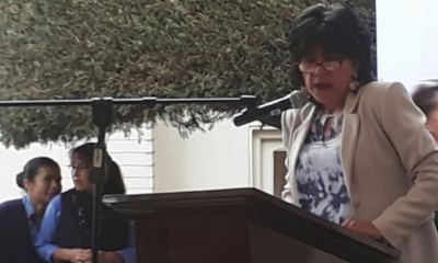 Katia Uriona en la inauguración de la jornada electoral