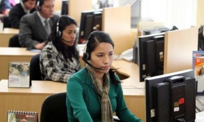 Imagen referencial de jóvenes trabajando. 