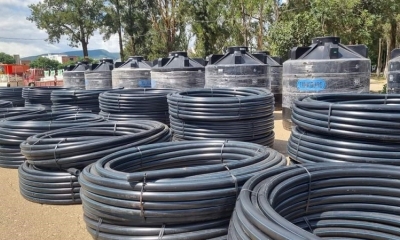 Tanques de agua y otros insumos son parte de la ayuda.
