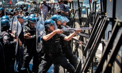 Foto/ Archivo: Brutal represión y cacería policial