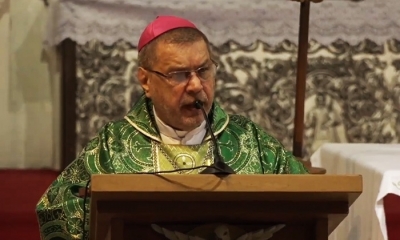 Obispo auxiliar de Santa Cruz, monseñor Estanislao Dowlaszewicz. 