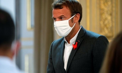 El presidente francés Emmanuel Macron asiste a una reunión de la UE. | EFE