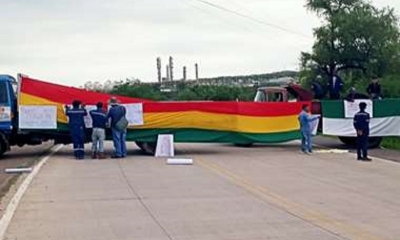 bloquean acceso a planta separadora de líquidos en gran chaco