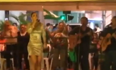 La cantante estaba contratada para dar clases de canto/Foto. Captura de pantalla 
