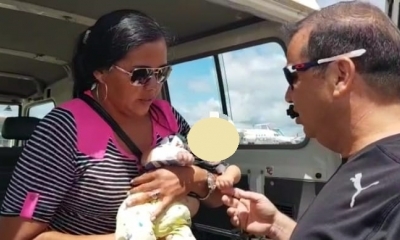 El Gobernador se encargó del traslado del bebé desde Santa Ana de Yacuma a un hospital en el Beni/Foto. RM