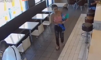 Una cámara se seguridad grabó todo el evento/Foto. Captura de pantalla