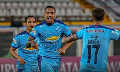 Da Costa y Sávio, las armas letales de la Academia en la victoria por la Copa Libertadores.