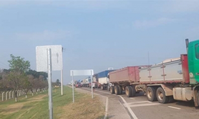 Bloqueos de ruta en el departamento cruceño