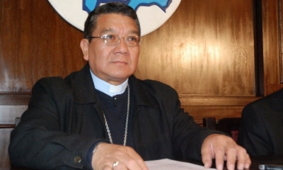 El monseñor Aurelio Pesoa, secretario general de la CEB, dio lectura al comunicado de los obispos. 