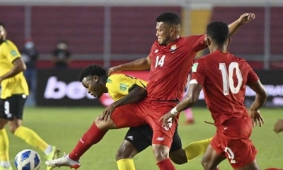 Rolando Blackburn (14) con la casaca de la selección panameña. 