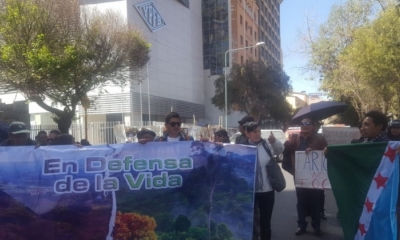 Marcha en protesta por la actividad petrolera en la Reserva Nacional de Flora y Fauna Tariquía. Foto: ANF