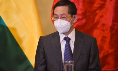 Embajador de China en Bolivia, Huang Yazhong.