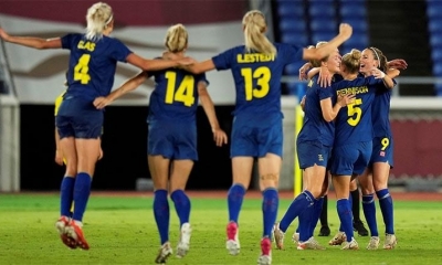 Jugadoras de Suecia celebran su victoria y pase a la final del fútbol femenino en los JJOO Tokio 2020. | EFE