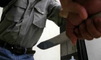 Consumía bebidas con su amigo en un domicilio terminó apuñalado simplemente porque ya no había nada más para beber