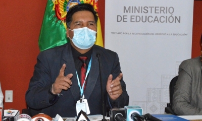 El ministro de Educación, Adrián Quelca