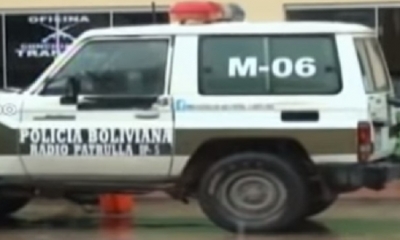 En este carro patrullero ocurrió la violación/Foto. RRSS
