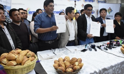 Gobierno y panificadores suscriben acuerdo. 