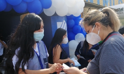 Los contribuyentes también pueden acceder a información en la línea gratuita 