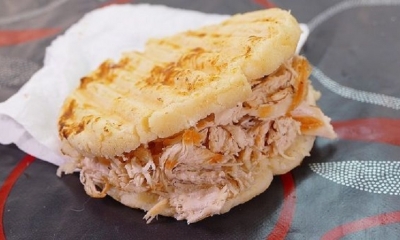 Arepas con relleno de pollo 