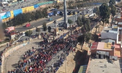 Marcha de mineros cooperativistas desciende desde El Alto a la sede de Gobierno