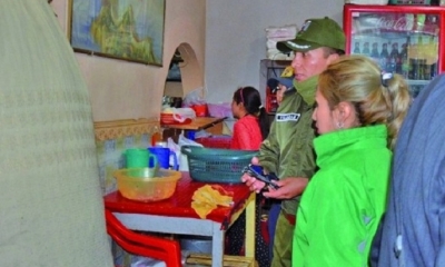El operativo mostró la falta de higiene en la elaboración de los alimentos/Foto. EP