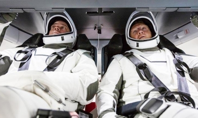 Robert Behnken y Douglas Hurley durante su participación en la prueba integrada de hardware crítico de vuelo celebrada el 30 de marzo. | Efe