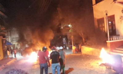 Los enfrentamientos iniciaron después de las 19:00 PM/Foto. RRSS