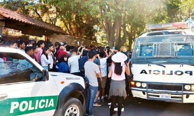 180 padres y madres firmaron compromisos de control hacía sus hijos/Foto. RRSS