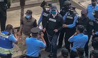 Una captura de imagen de un vídeo distribuido por la Policía de Honduras muestra al expresidente Juan Orlando