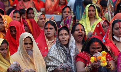 Las indias no tienen muchas vías para expresar sus emociones.