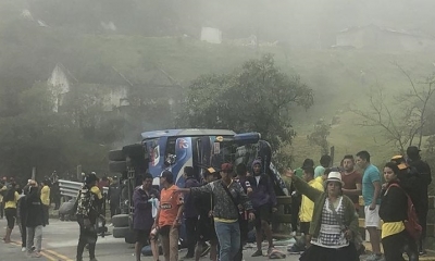 Bus que trasportaba a los hinchas de Barcelona de Ecuador.