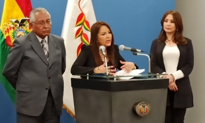 Las autoridades nacionales durante conferencia de prensa. 