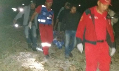 De acuerdo al examen forense realizado, la causa de la muerte fue asfixia mecánica por ahorcamiento.