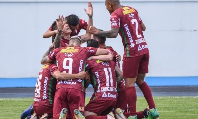 El equipo que representa a El Alto se consagra campeón el último día del año | Always Read