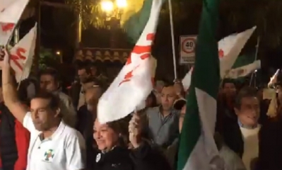 Políticos salieron desde el Comité Pro Santa Cruz/Foto. Captura de pantalla