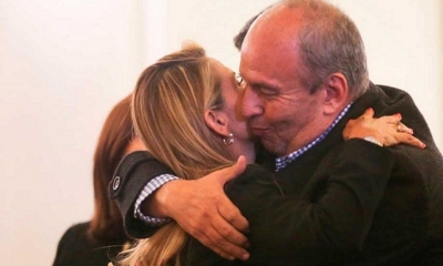 El ministro de Gobierno, Arturo Murillo y eanine Añez