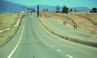  El flujo entre Sucre y Yamparáez se incrementó por el aeropuerto de Alcantarí.