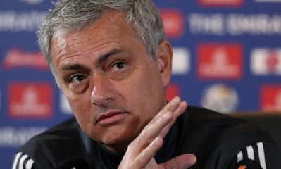José Mourinho / Foto oficial del Manchester United