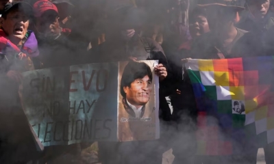 Simpatizantes de Evo Morales exigen que se le permita postularse a la presidencia en una protesta en La Paz, Bolivia, el 29 de mayo.
