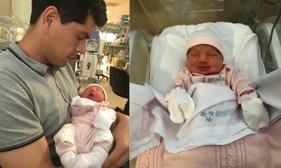 Carlos Lampe presenta a Martina, su hija recién nacida
