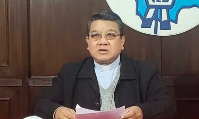 El Monseñor Aurelio Pesoa leyó el comunicado, Foto: CEB.