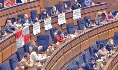 Legisladores en la Asamblea Legislativa Plurinacional.